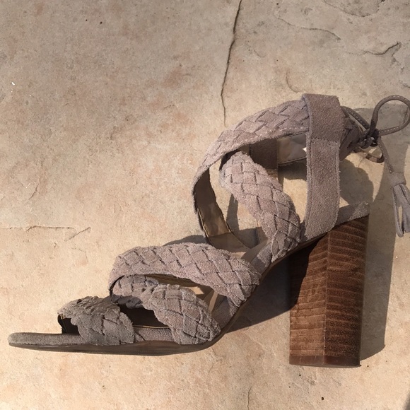 BCBG Tan Leather Heels - Picture 2 of 13